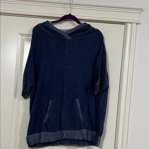 Jana Navy Blue Hooded Sweatshirt Lg / Xl.  Short sleeve